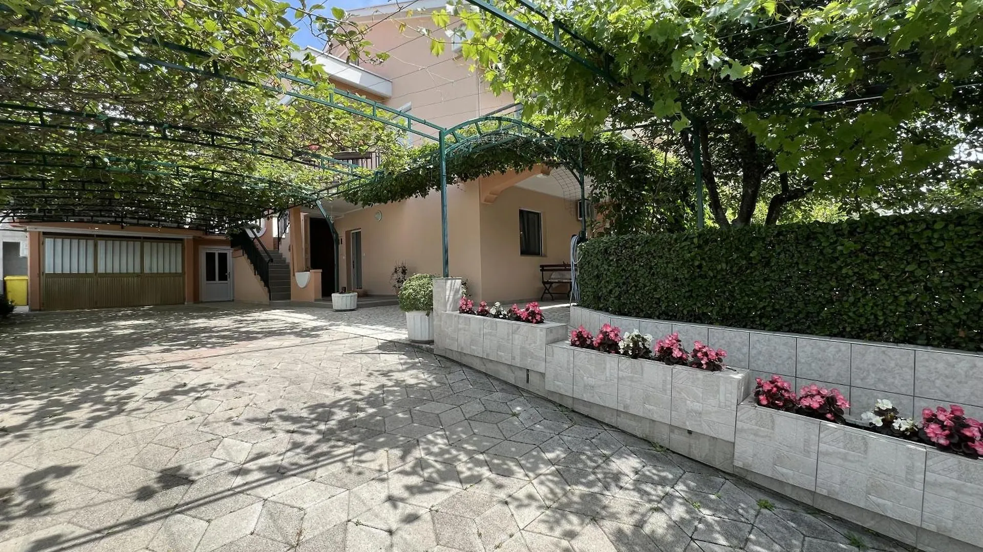Apartments With A Parking Space Dramalj, Crikvenica - 23261 Croatia